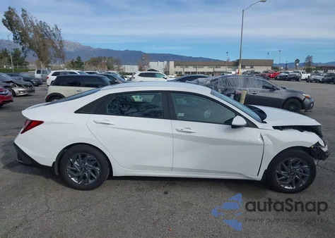 2024 Hyundai Elantra Sel из США, поврежденный, VIN KMHLM4DG6RU750858